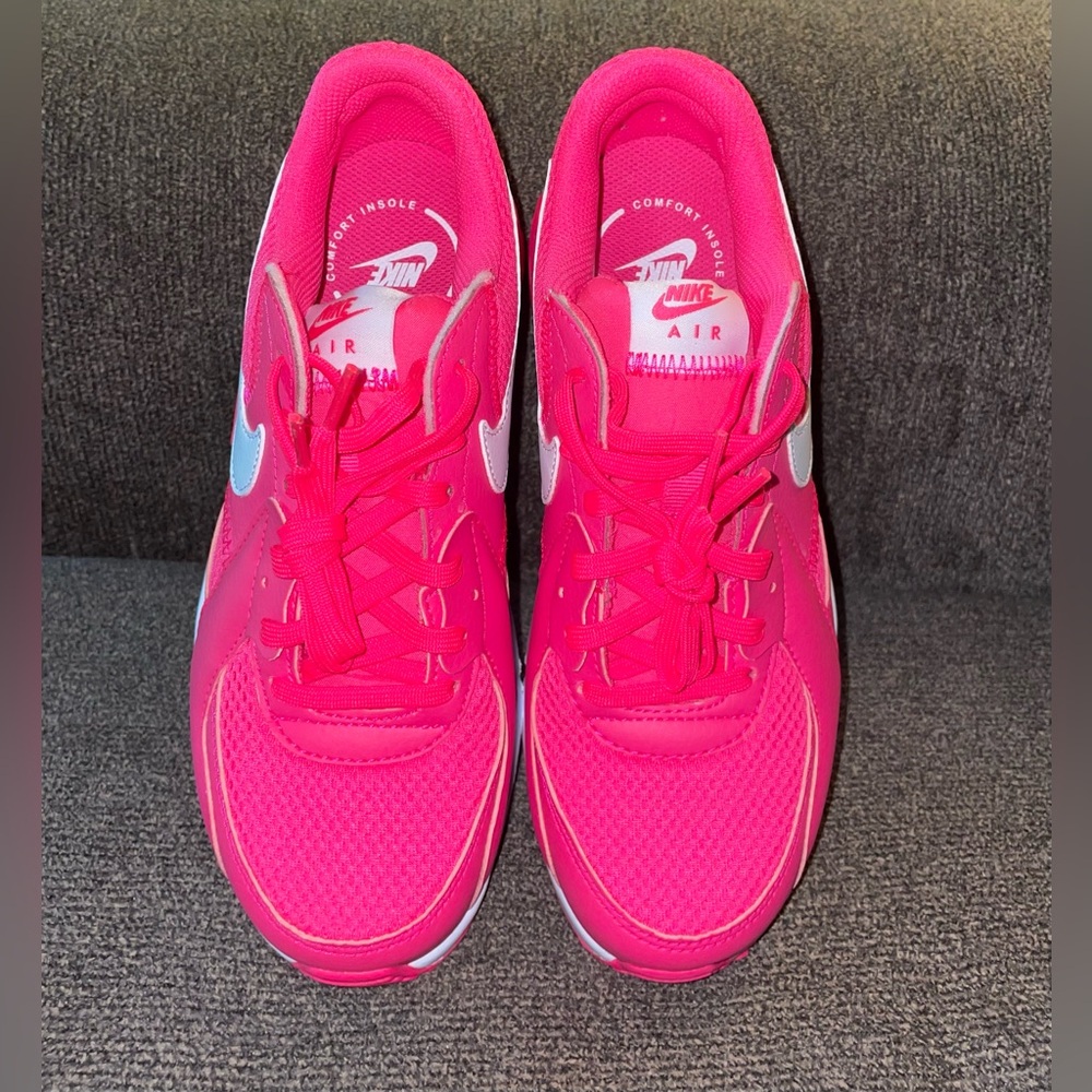New Women’s Nike Air Max Excee Shoes - Picture 3 of 9